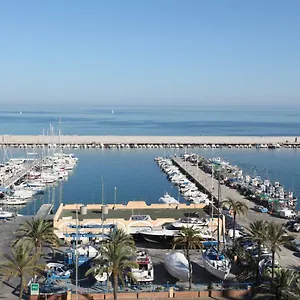 https://luxury-apartment-fuengirola-29640.es-andalucia.com